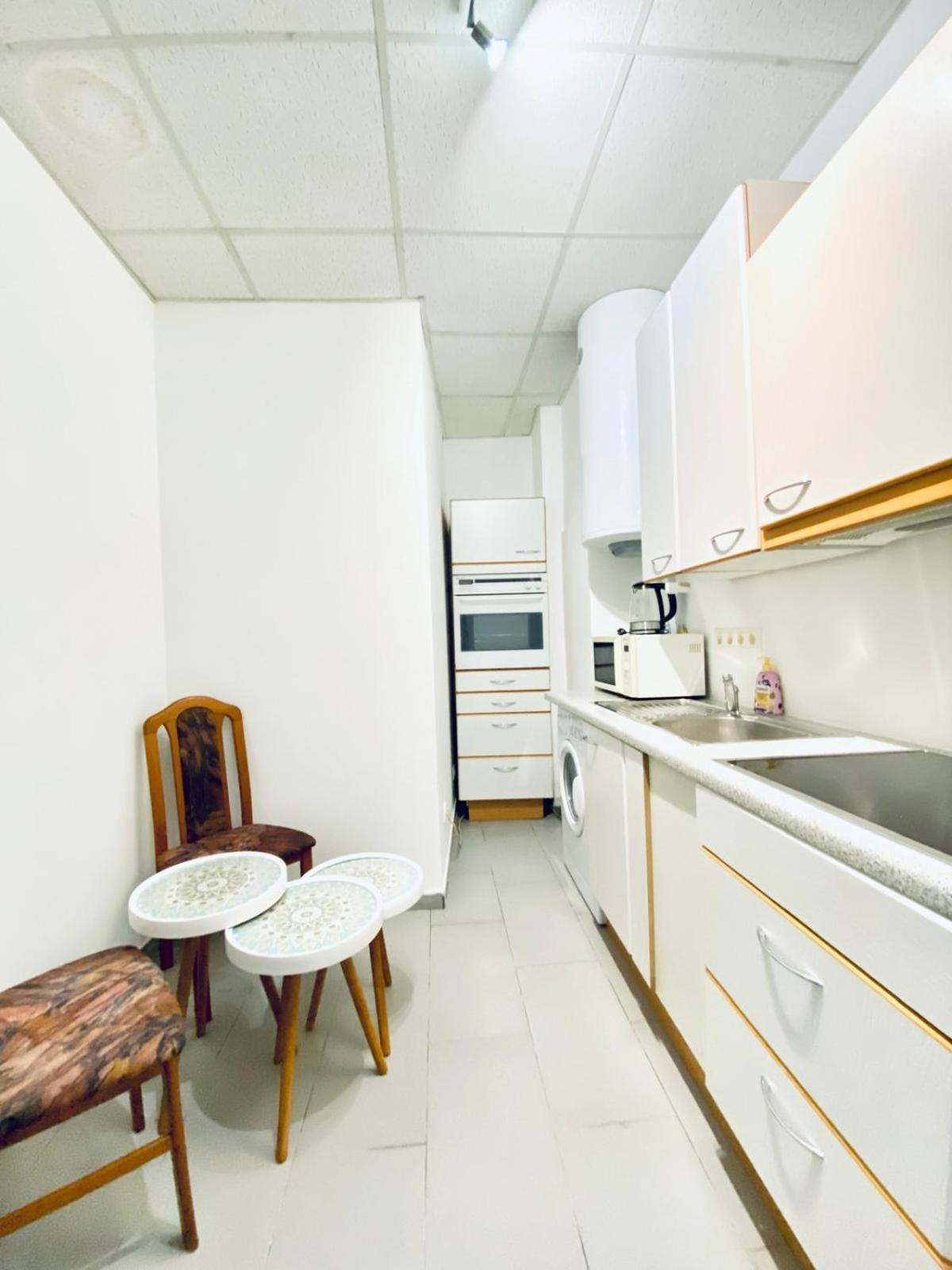 Affordable 3bedroom In Quiet Neighborhood Apartment