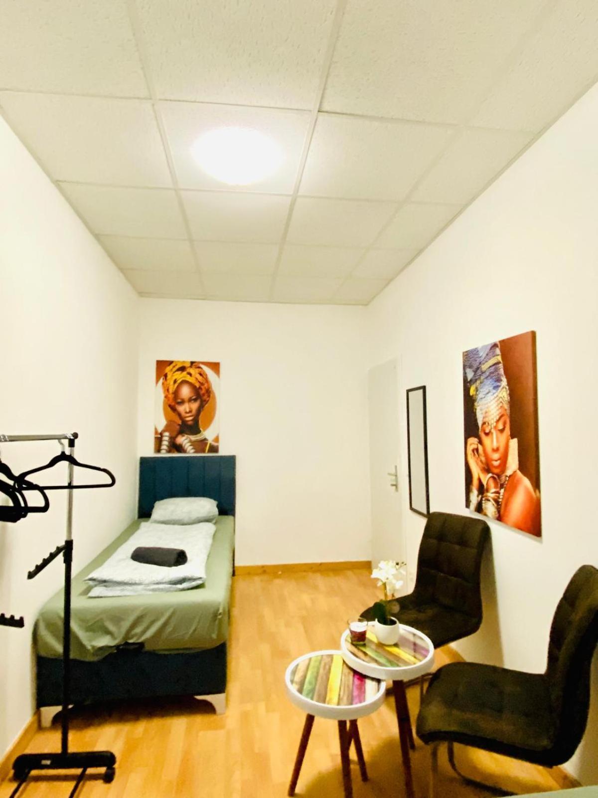 Affordable 3bedroom In Quiet Neighborhood Apartment *